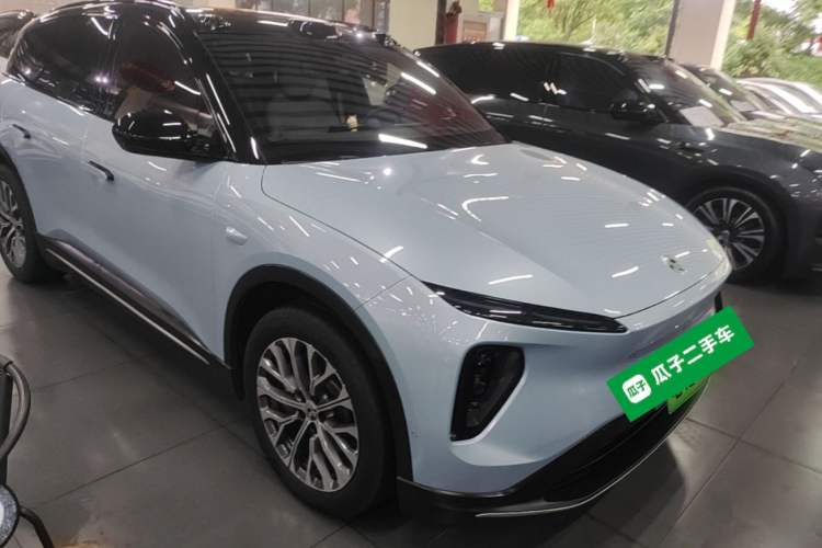 Used Nio ES6 2023 75 kWh Front Right 45 Deg