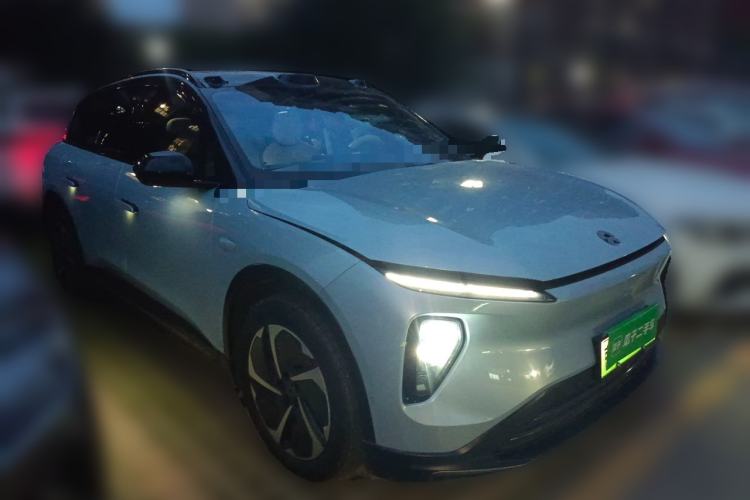 Used Nio ES6 2023 75 kWh Front Right 45 Deg