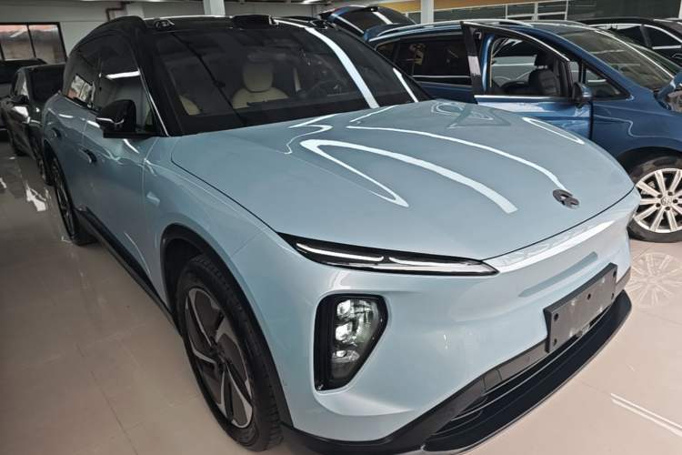 Used Nio ES6 2023 75 kWh Front Right 45 Deg