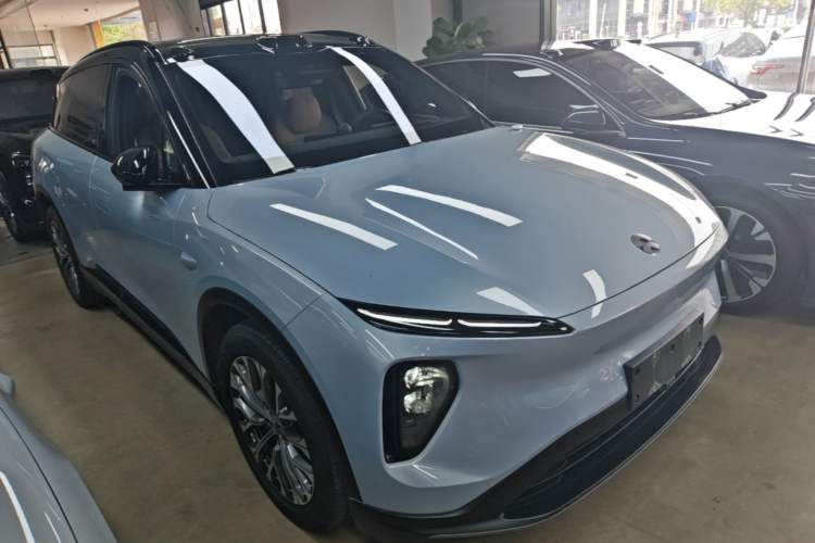 Used Nio ES6 2023 75 kWh Front Right 45 Deg