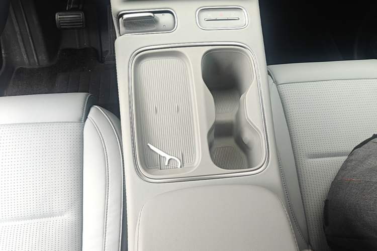 Used Nio ES6 2023 75 kWh Gear Lever