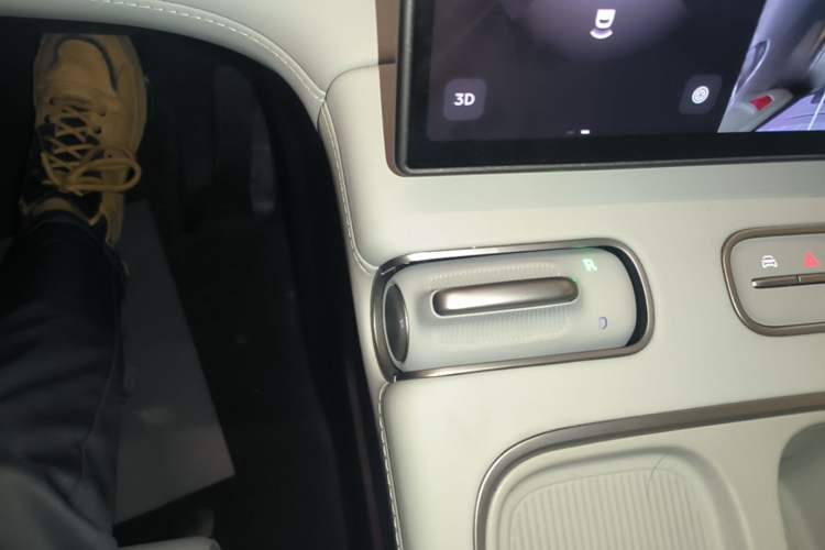 Used Nio ES6 2023 75 kWh Gear Lever