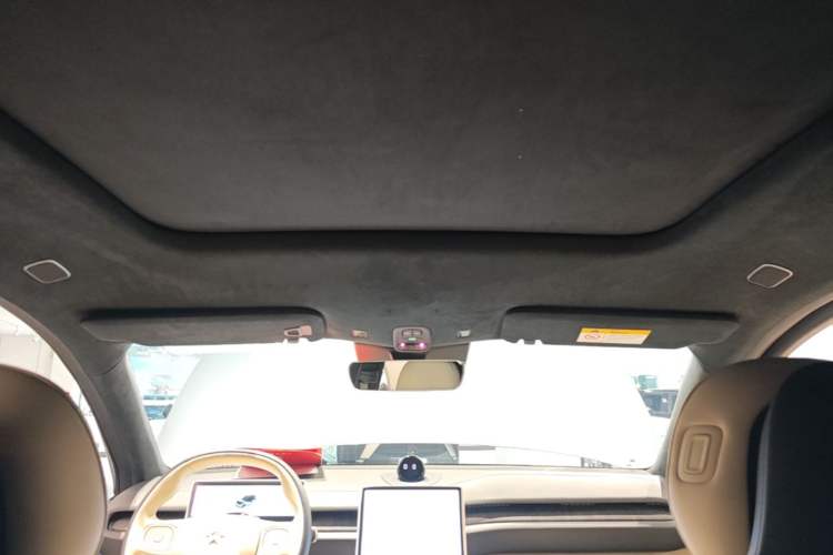 Used Nio ES6 2023 75 kWh Headliner