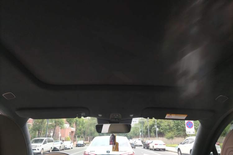 Used Nio ES6 2023 75 kWh Headliner