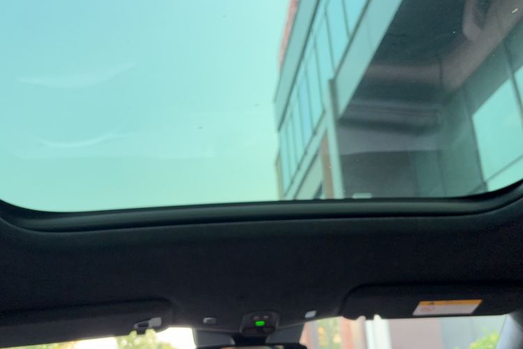 Used Nio ES6 2023 75 kWh Headliner