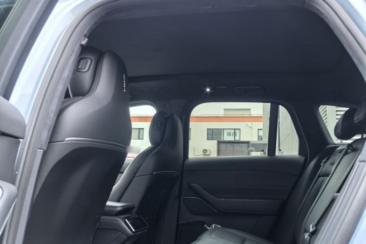 Used Nio ES6 2023 75 kWh Headliner