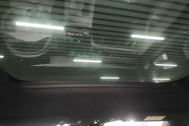 Used Nio ES6 2023 75 kWh Headliner