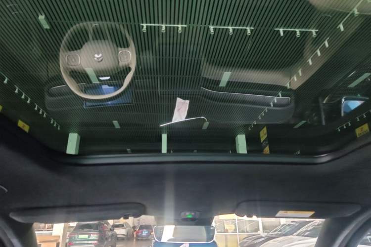 Used Nio ES6 2023 75 kWh Headliner
