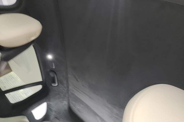 Used Nio ES6 2023 75 kWh Headliner