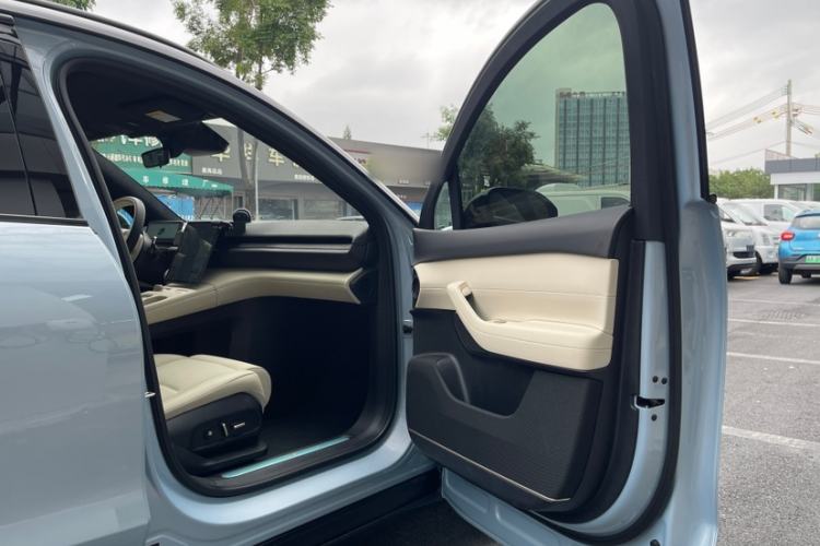 Used Nio ES6 2023 75 kWh Interior 1