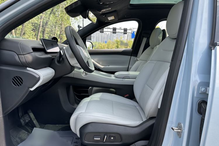 Used Nio ES6 2023 75 kWh Interior 1