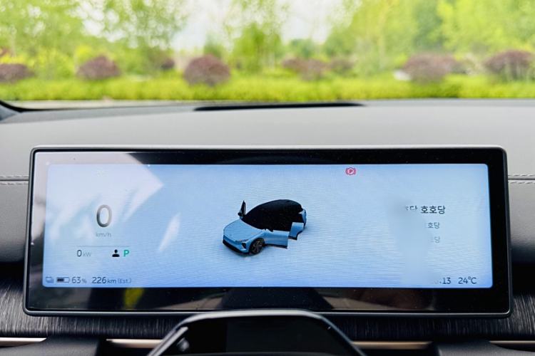 Used Nio ES6 2023 75 kWh Interior 2