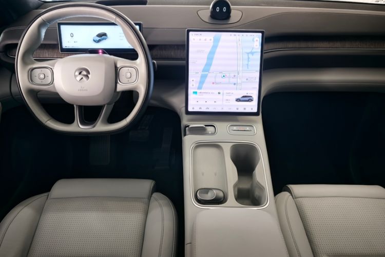 Used Nio ES6 2023 75 kWh Interior 3