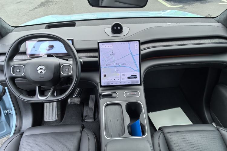 Used Nio ES6 2023 75 kWh Interior 3