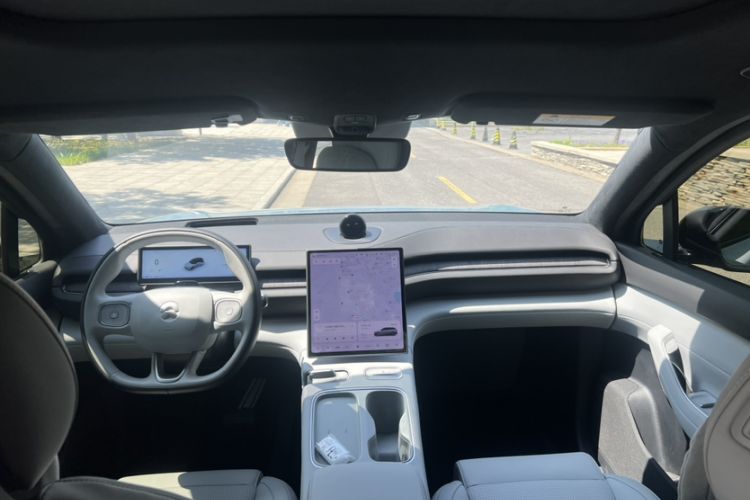 Used Nio ES6 2023 75 kWh Interior 4