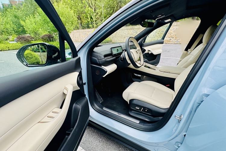 Used Nio ES6 2023 75 kWh Interior 4