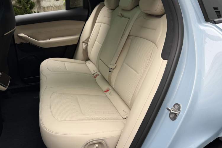 Used Nio ES6 2023 75 kWh Interior 6