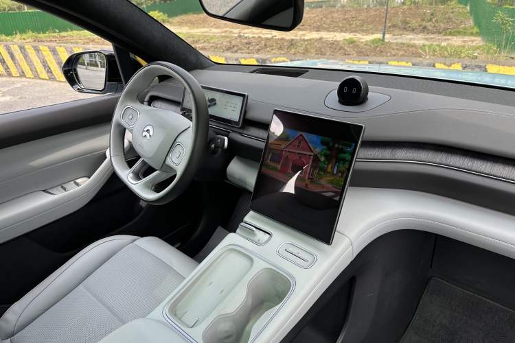 Used Nio ES6 2023 75 kWh Interior 6