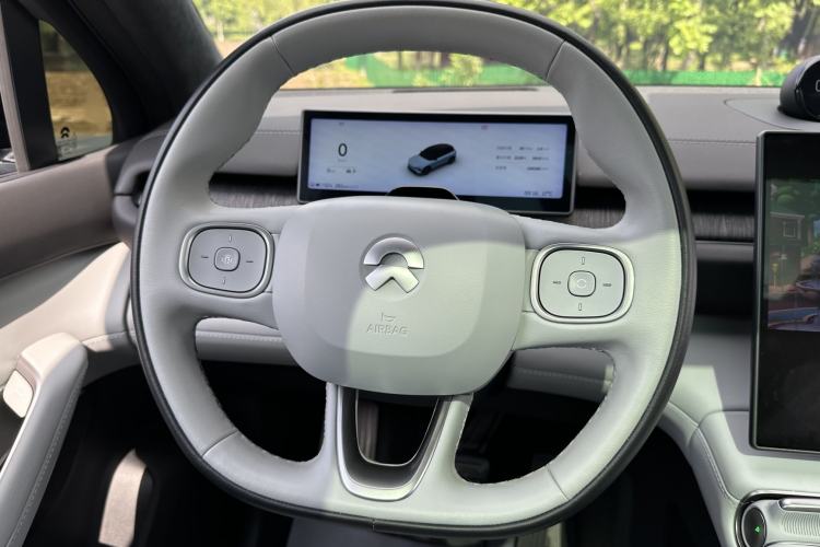 Used Nio ES6 2023 75 kWh Interior 7