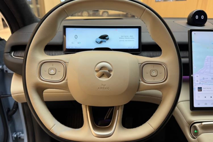 Used Nio ES6 2023 75 kWh Interior 8