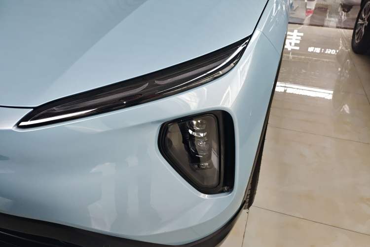 Used Nio ES6 2023 75 kWh Left Front Headlight