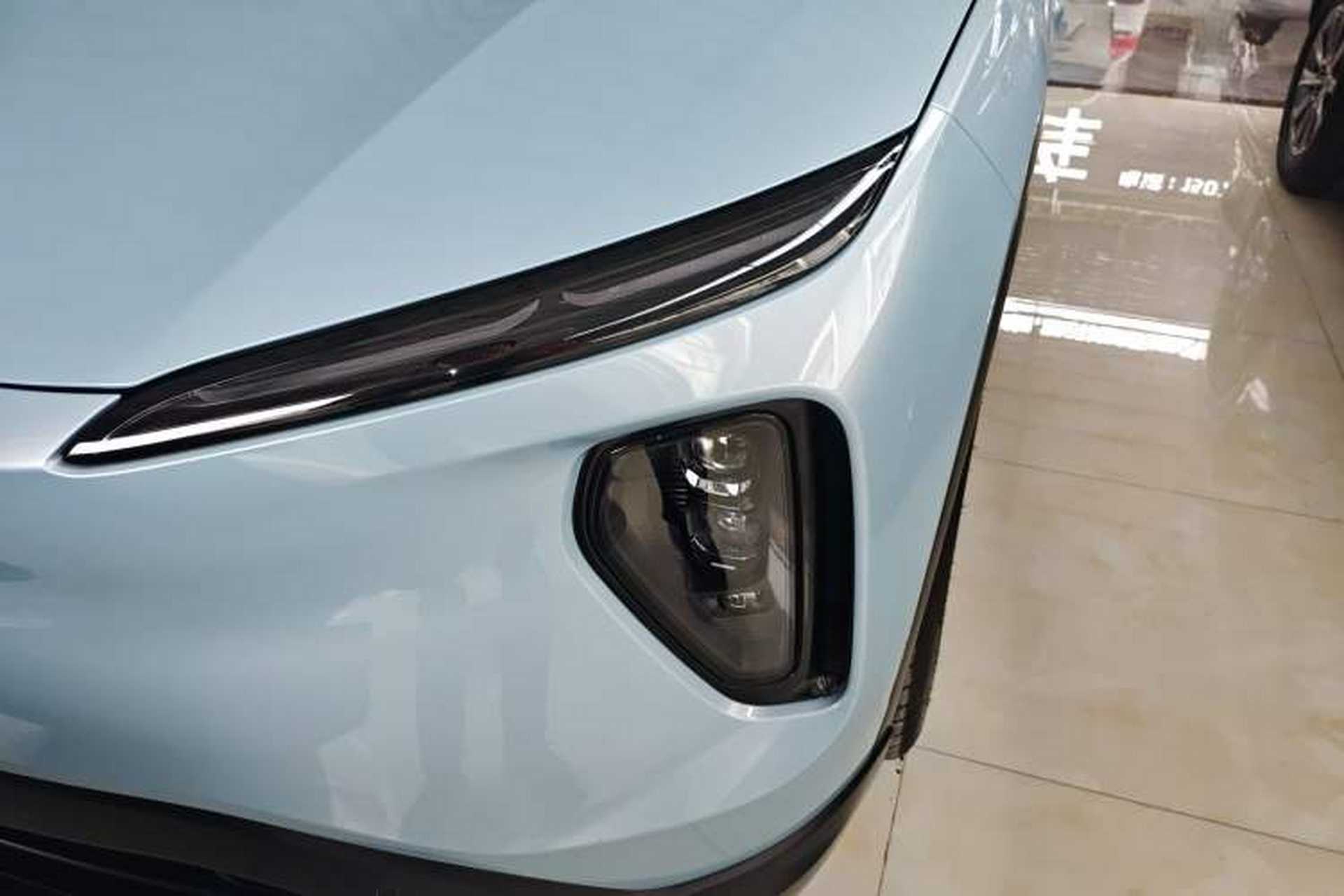 Used Nio ES6 2023 75 kWh Left Front Headlight