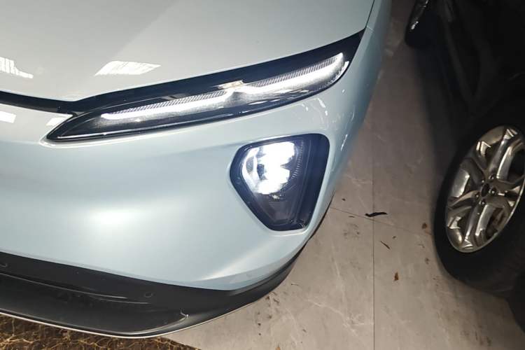 Used Nio ES6 2023 75 kWh Left Front Headlight