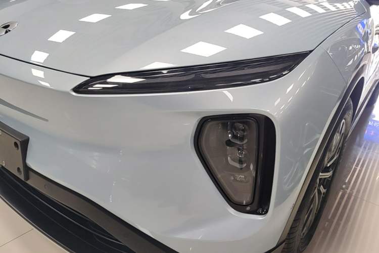 Used Nio ES6 2023 75 kWh Left Front Headlight