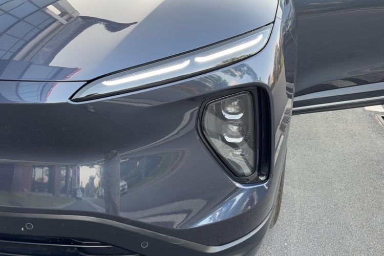 Used Nio ES6 2023 75 kWh Left Front Headlight