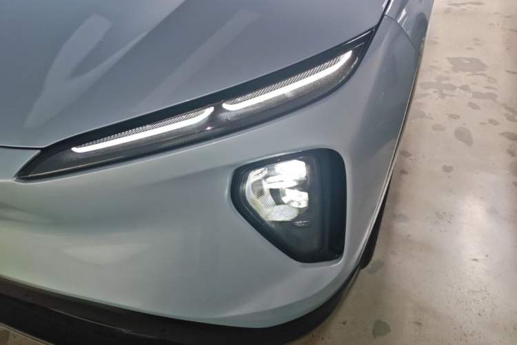 Used Nio ES6 2023 75 kWh Left Front Headlight