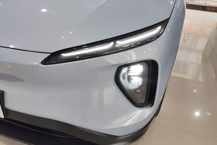 Used Nio ES6 2023 75 kWh Left Front Headlight