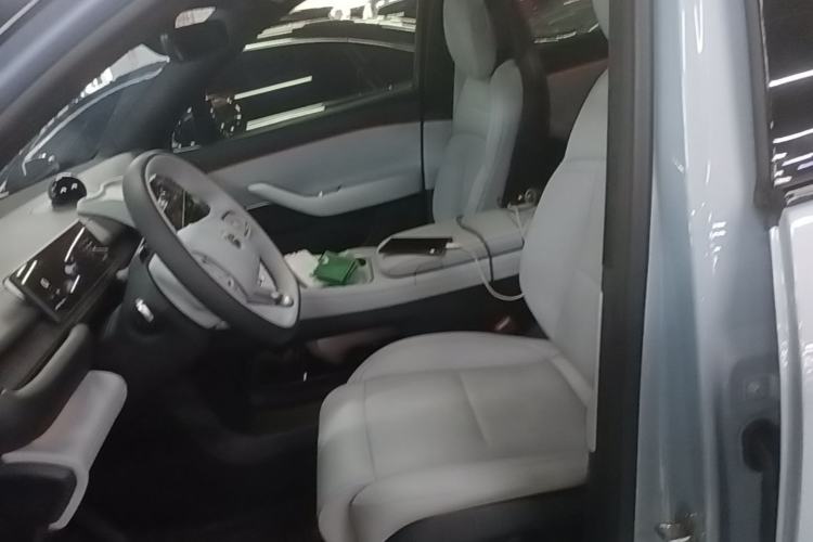 Used Nio ES6 2023 75 kWh Left Front Seat