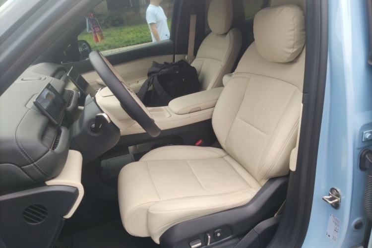 Used Nio ES6 2023 75 kWh Left Front Seat