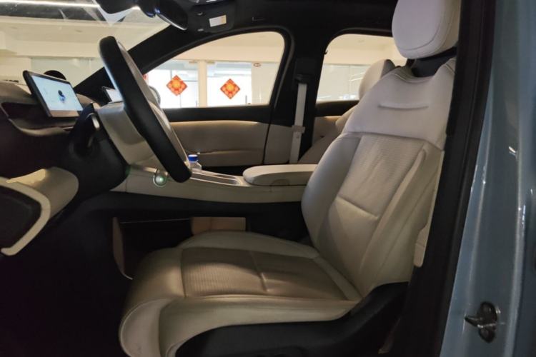 Used Nio ES6 2023 75 kWh Left Front Seat