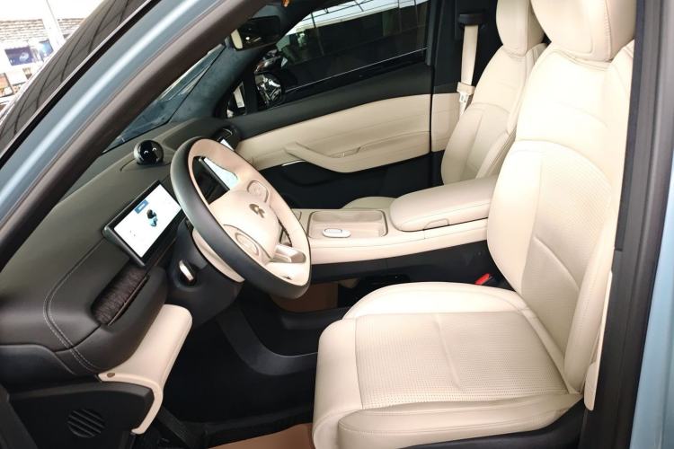 Used Nio ES6 2023 75 kWh Left Front Seat