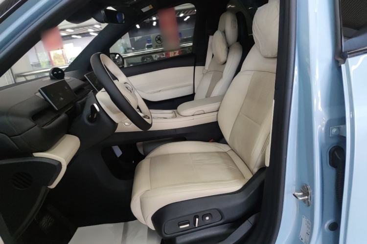 Used Nio ES6 2023 75 kWh Left Front Seat