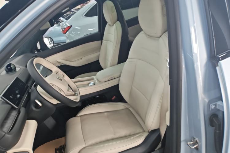 Used Nio ES6 2023 75 kWh Left Front Seat