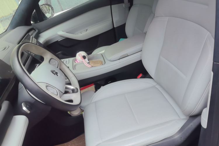 Used Nio ES6 2023 75 kWh Left Front Seat