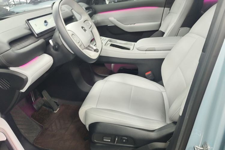 Used Nio ES6 2023 75 kWh Left Front Seat