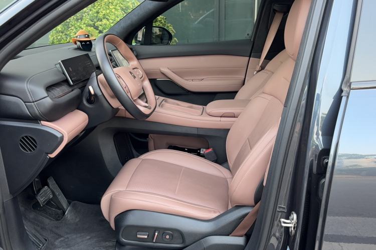 Used Nio ES6 2023 75 kWh Left Front Seat