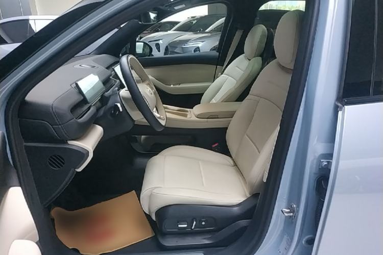 Used Nio ES6 2023 75 kWh Left Front Seat
