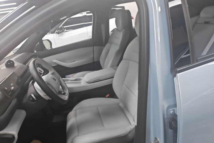 Used Nio ES6 2023 75 kWh Left Front Seat