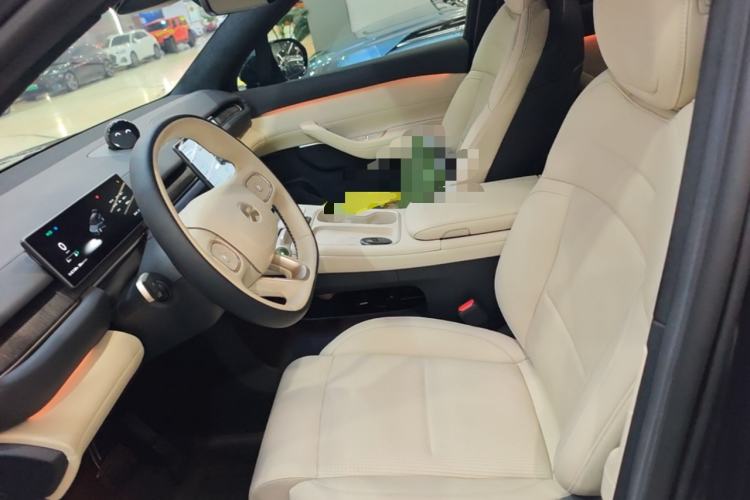 Used Nio ES6 2023 75 kWh Left Front Seat