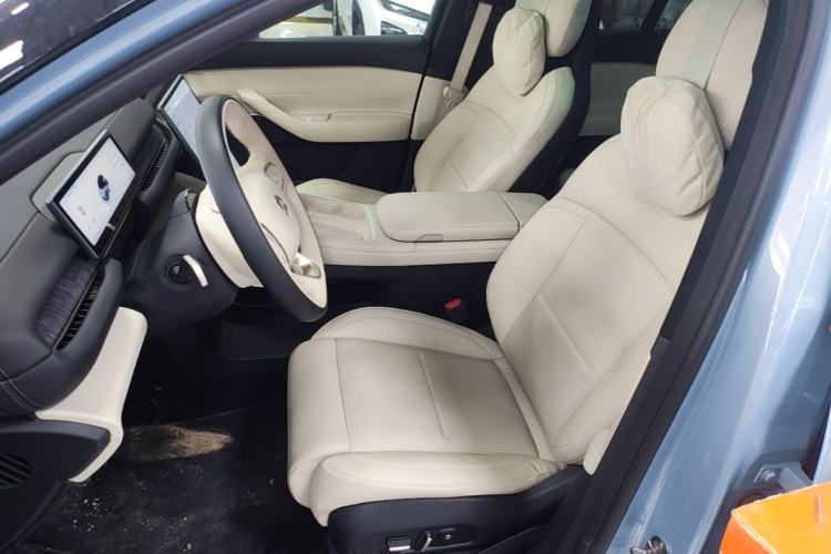 Used Nio ES6 2023 75 kWh Left Front Seat