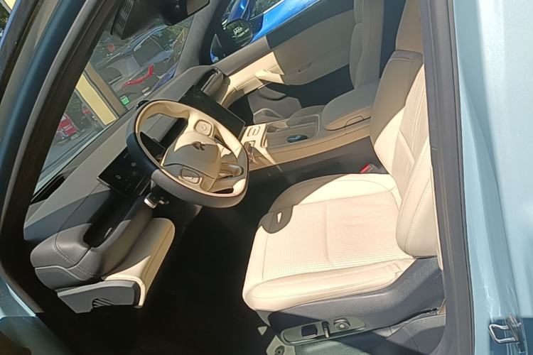 Used Nio ES6 2023 75 kWh Left Front Seat