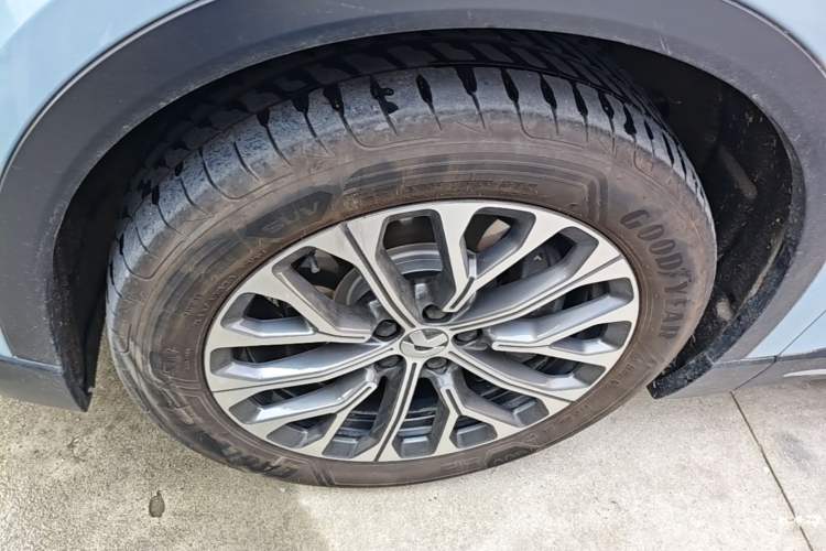 Used Nio ES6 2023 75 kWh Left Front Wheel Hub
