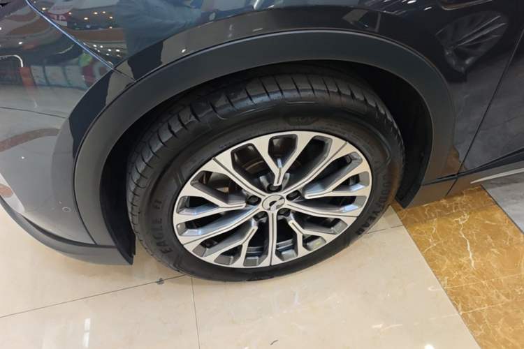 Used Nio ES6 2023 75 kWh Left Front Wheel Hub