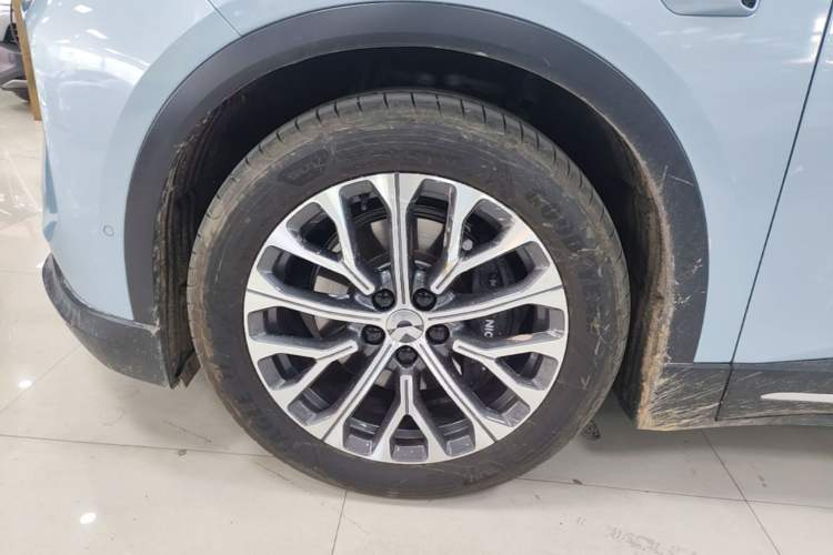 Used Nio ES6 2023 75 kWh Left Front Wheel Hub