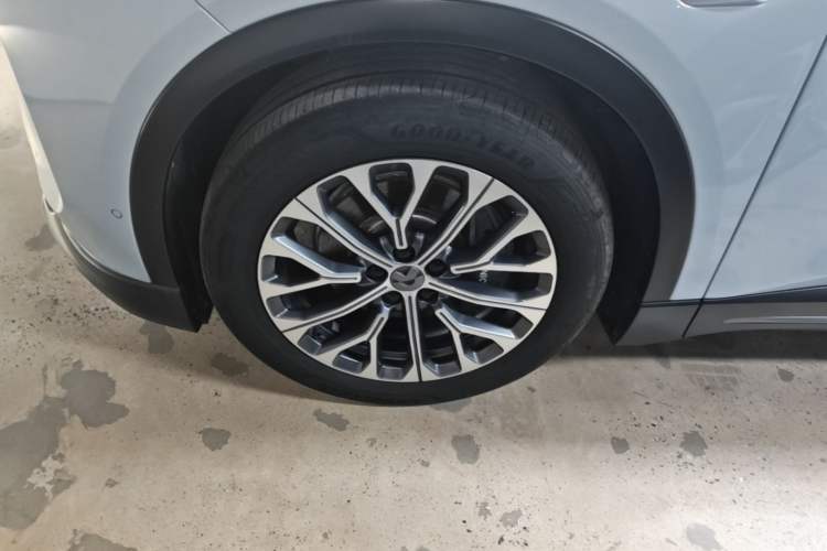 Used Nio ES6 2023 75 kWh Left Front Wheel Hub