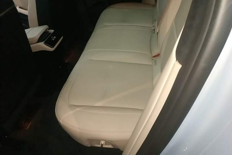 Used Nio ES6 2023 75 kWh Left Rear Seat